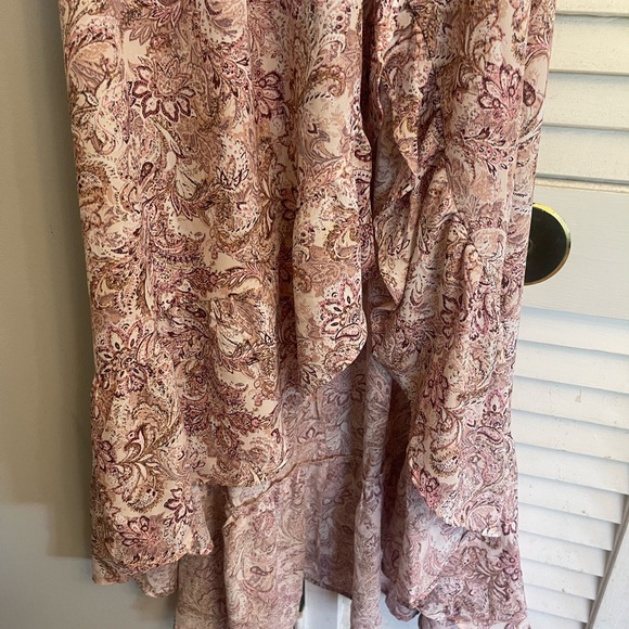 Francesca's Collections Pink Floral Blouse - Picture 3 of 3